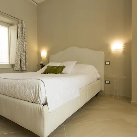 Maeco Ortigia Bed and Breakfast