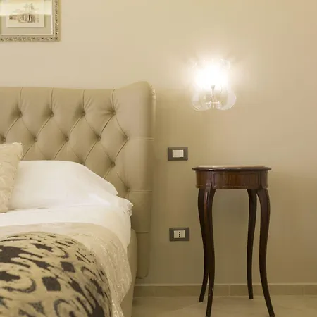 Maeco Ortigia Bed and Breakfast